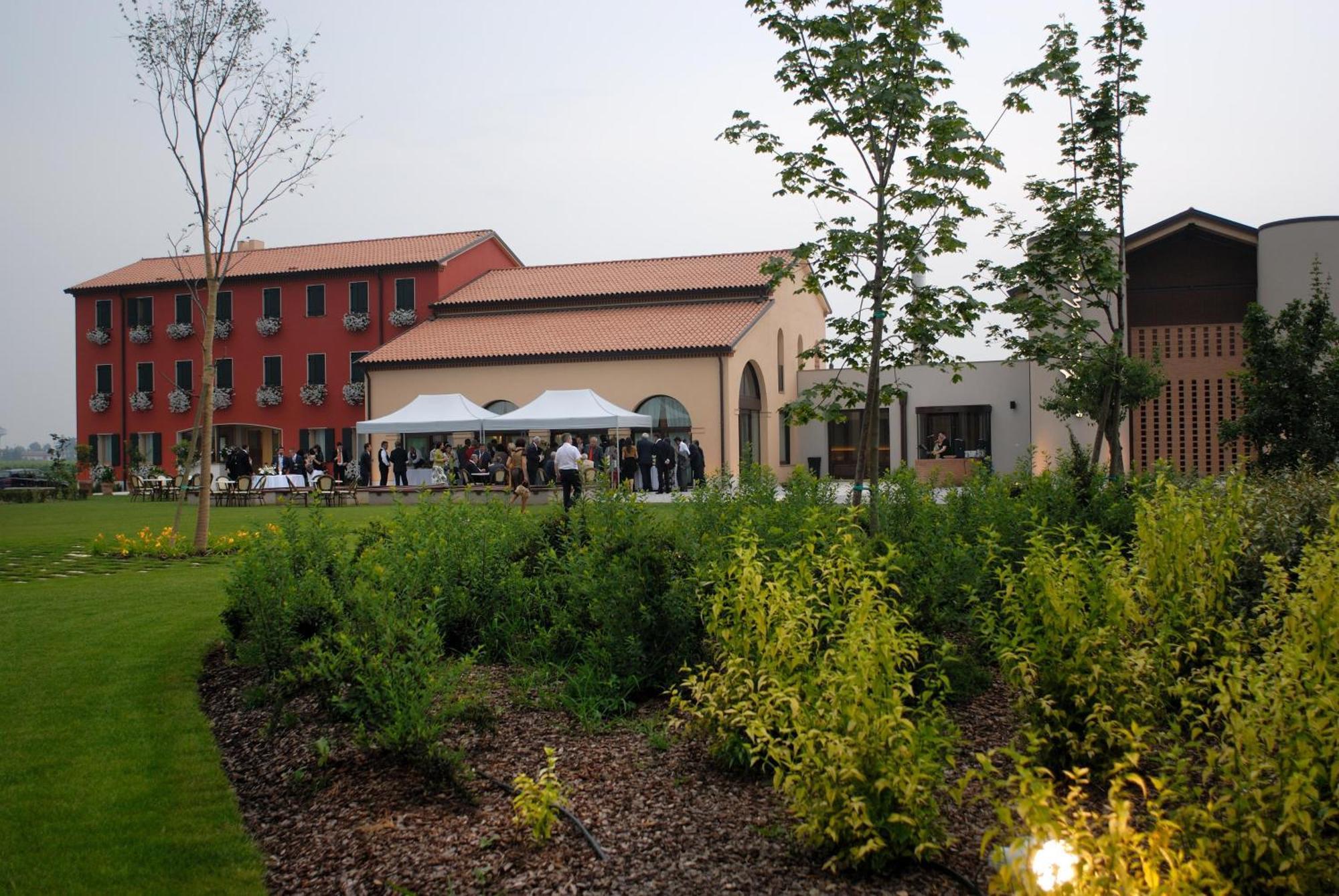 Borgo Ronchetto Hotel Salgareda ภายนอก รูปภาพ