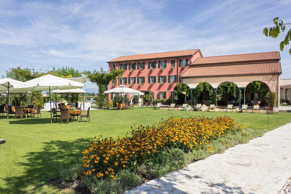 Borgo Ronchetto Hotel Salgareda ภายนอก รูปภาพ