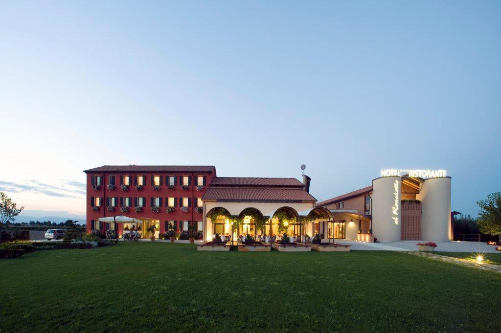 Borgo Ronchetto Hotel Salgareda ภายนอก รูปภาพ